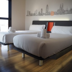 easyHotel Barcelona Fira - Bild 14