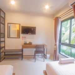 Sunny Hostel Chiangmai @Tha Pae thumbnail 2