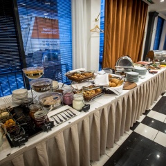 Queen's Court Hotel & Residence - Bild 11