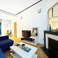 celine 4 - Bild 2
