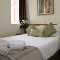 The Rowton Hotel thumbnail 3