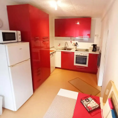 2 Bed Apt Sleeps 5 - Rooftop Terrace, Wifi - Bild 12