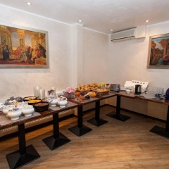 Boutique 003 Koln am DOM - Bild 17