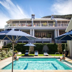 The Majestic Apartment thumbnail 13
