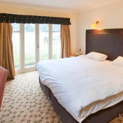 The Red Lion Inn by Greene King Inns thumbnail 2