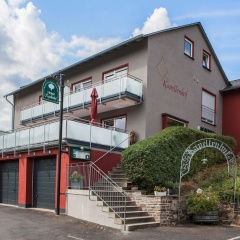 Hotel Restaurant Weingut Kapellenhof - Bild 1