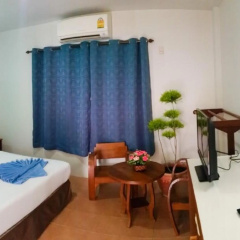 J Holiday Inn - Bild 3