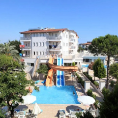 Catty Cats Garden Hotel - Bild 13