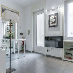S.Ambrogio Square - Bild 8