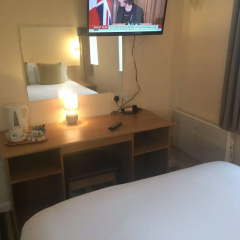 The Rowton Hotel thumbnail 6