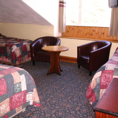 Marine Hotel thumbnail 6