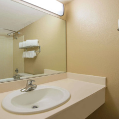 The Federal Hotel Downtown Carson City, an Ascend Collection Hotel thumbnail 9