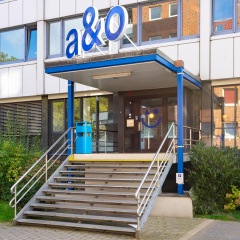 a&o Hamburg Hammer Kirche - Bild 1