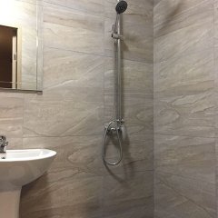 Отель Родина Абхазия, Новый Афон - отзывы, цены и фото номеров - забронировать отель Родина онлайн ванная