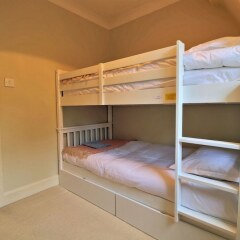 Spacious 4 bed family home in leafy Oxford suburb in Oxford, United Kingdom from 367$, photos, reviews - zenhotels.com photo 9