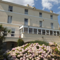 Abbey Court Hotel thumbnail 1