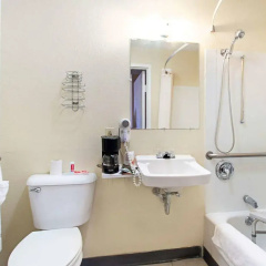Econo Lodge thumbnail 29