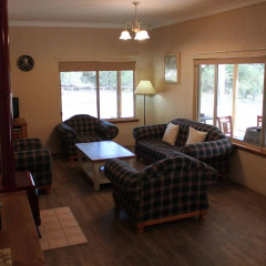 Woodlane Cottages thumbnail 10