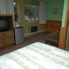 The Arbor Inn thumbnail 27