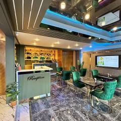 Crowned Plus Hotel - Bild 1