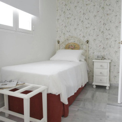 Basic Hotel Puerta de Sevilla - Bild 23