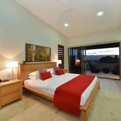 Villa One on Murphy Luxury Villa thumbnail 2