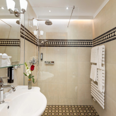 Hotel Stefanie - Bild 10