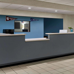 Super 8 by Wyndham Grove City thumbnail 2