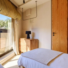 11 holiday homes thumbnail 3