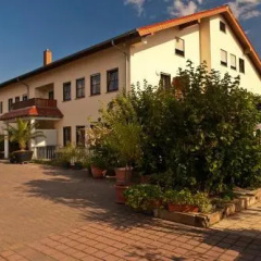 Weingut Sandwiese Winzerhotel - Bild 1
