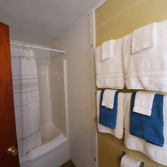 Yardarm Motel thumbnail 12
