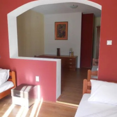 Guest House Iva thumbnail 1