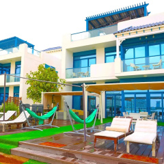 Palma Residence thumbnail 2