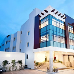 Hotel Deviram Palace