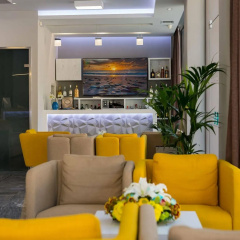 Olympia Hotel thumbnail 2