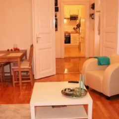 Szofia Apartment thumbnail 2