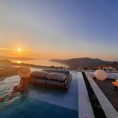 Amaze Suites thumbnail 28