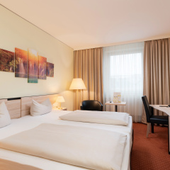 NOVINA HOTEL Südwestpark Nürnberg - Bild 3