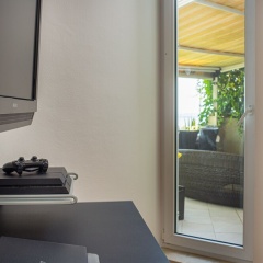 Zen Luxury Apartment thumbnail 10