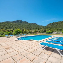 Peaceful Majorcan-style Villa With Pool, Amazing Views Into the Mountains - Bild 12