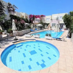 Mariliana Hotel thumbnail 11