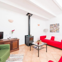 Son Bou in S Ller With 2 Bedrooms and 1 Bathrooms - Bild 2