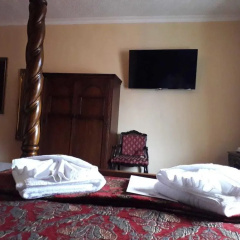 The Red Lion Hotel thumbnail 4