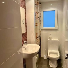 Large Apartment Near Fira and City Center - Bild 8