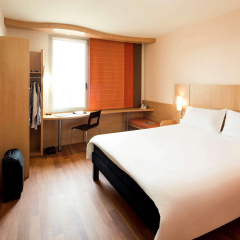 ibis Barcelona Santa Coloma - Bild 4