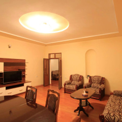 FlatsInYerevan - Apartments on Tpagrichner Street thumbnail 1