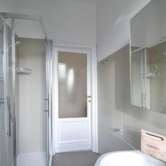 Marche Halldis Apartments thumbnail 4