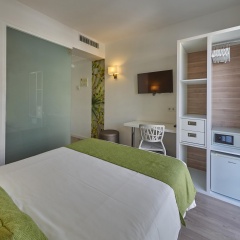 BQ Amfora Beach Hotel - Adults Only - Bild 2