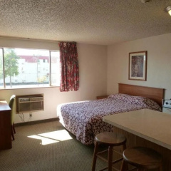 Sunshine Motel II thumbnail 4