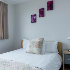 Marine Court Sea View thumbnail 4